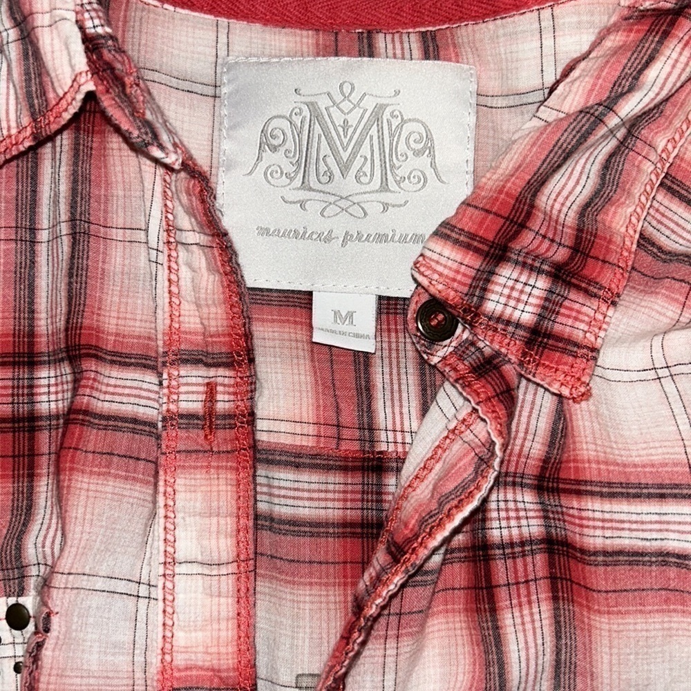 Maurice’s button up - Picture 3 of 4